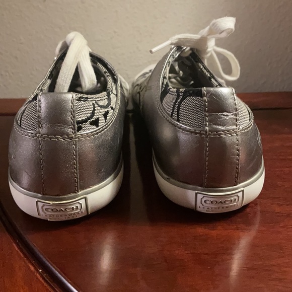 Coach signature canvas and leather tennis shoe size 8 B - Picture 3 of 9